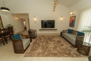 Azure Luxury 3-Bedroom Penthouse Candolim, Next to Novotel and Starbucks, close to Beach - By Lembranca - 4