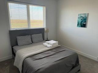 Spacious 3 bed 2 bath with attached garage - Regina - 8