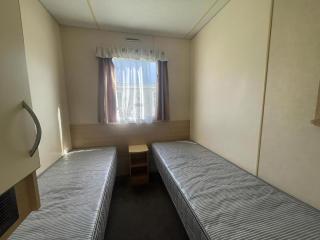 Lovely 8 Berth Caravan At St Osyth Beach Holiday Park Ref 28101G - Clacton-on-Sea - 6