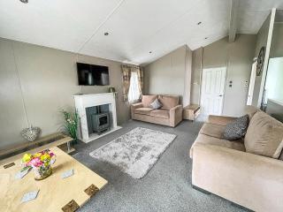 Stunning Lodge With Decking At Oaklands Holiday Park In Essex Ref 39017Rw - Clacton-on-Sea - 1