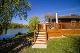 Stunning Lodge For Hire At Carlton Meres In Suffolk Ref 60013M - 5