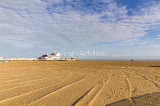 Beautiful 4 Berth Seaside Apartment In Great Yarmouth, Norfolk Ref 99006S - Great Yarmouth - 2