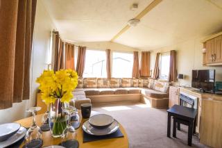 6 Berth Caravan For Hire At St Osyths Holiday Park In Essex Ref 28099Gc - Clacton-on-Sea - 4