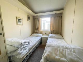 6 Berth Caravan For Hire At California Cliffs In Scratby By The Beach Ref 50050L - Great Yarmouth - 1