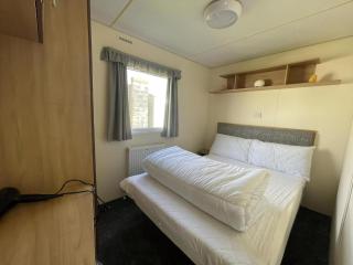 Great 8 Berth Caravan At Highfield Grange, Clacton-On-Sea Ref 26214O - Clacton-on-Sea - 1