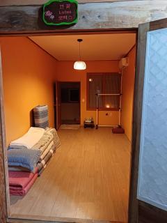 Pet Friendly Hanok Temple Stay - Goheung - 8