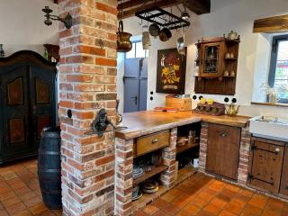 Cosy historic brewery with beautiful outdoor space - 4