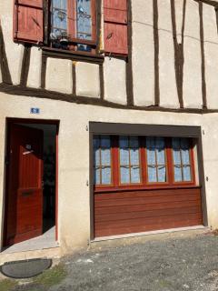 Chez Stella 1 pièce canapé lit deux personnes, Cuisine, SDB séparée - Caylus - 8