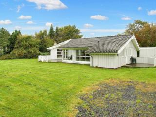 8 person holiday home in Gilleleje - Udsholt Sand - 9