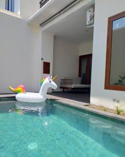 Al Mare Villa, New 3BR Modern Comfy Villa, Private Pool Seminyak - Seminyak - 0