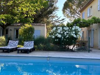 Joli gite en Provence avec piscine - 9