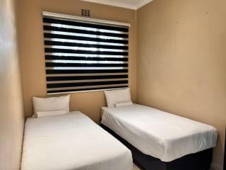 Fusion House B&B and Conference Venue - Bunkers Hill - 3