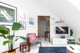 ÄSTAY - BoxSpring auch als Einzelbetten, voll ausgestattete Küche, Eco-Friendly, Radfahren & Wandern, inkl XL Parkplatz - Hemsbach - 0