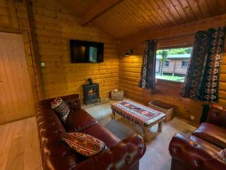 Pineshadow Lodge-Dog Friendly Kenwick Park Louth - Louth - 4