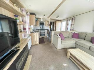 8 Berth Caravan For Hire At St Osyth Beach Holiday Park In Essex Ref 28013Fi - Clacton-on-Sea - 4
