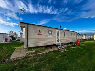 Great 8 Berth Caravan For Hire At St Osyth Beach In Essex Ref 28123Gc - Clacton-on-Sea - 5