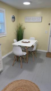 The Sunshine Homestay - New Smyrna Beach - 7