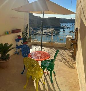 1500 Little Pink House in Kalkara Creek - Kalkara - 4