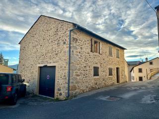 Maison au coeur des Angles - 0