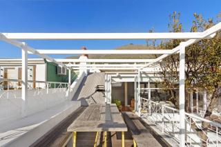 Solar-Power Green Point Village Retreat - 8