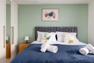 Home in Patchway - Bristol - 3