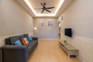 Nibong Tebal Beautiful Homestay Retreat with WiFi & Netflix - Nibung Tebal - 9