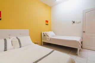 Nibong Tebal Beautiful Homestay Retreat with WiFi & Netflix - Nibung Tebal - 4