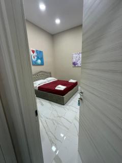 Valentino caracciolo 105 - Naples - 4