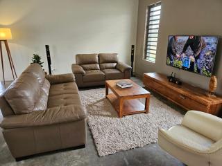 Royal Oasis Villa - Balaclava - 9