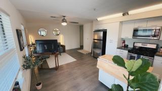 Private Room with Pool & Gym Access Near Old Town - 5