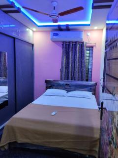 Srinivasa Inn Homestay - Tirupati - 4
