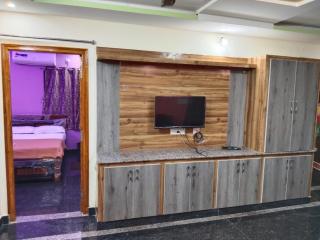 Srinivasa Inn Homestay - Tirupati - 3