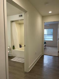 Private Room with Pool & Gym Access Near Old Town - 8