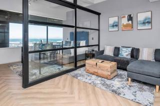 Stylish Urban Studio at One on Thibault - 4