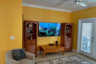 Coral Garden by AvantStay Great Location w Balcony Shared Pool - Stock Island - 6