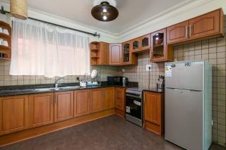 Lake Victoria Residence - 2 BR Spacious, Garden Apt, 10 mins to Entebbe Airport - Entebbe - 8