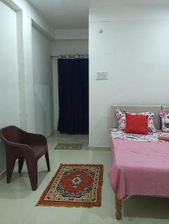 Kedar Guest House Ayodhya - 8