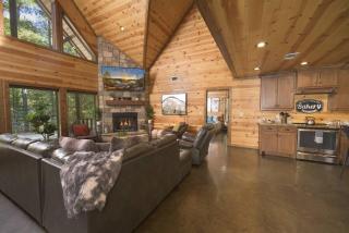 NewListing! 1-Mile Choctaw Landing, GameRoom, 6BR, Sleep-18, PET Friendly, HotTub, Play Structure, Smart TV, FirePit, Outdoor - Stephens Gap - 4