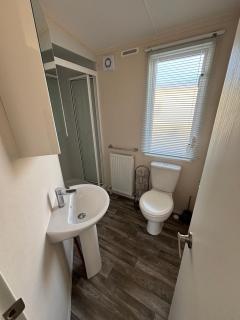 Palm Grove 121 - Golden Palm Resort - Pet friendly, WiFi, close to beach and clubhouse - Meadow Lakes Caravan & Lodge Hire - Chapel Saint Leonards - 1