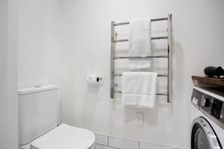 City Escape Apt with Views, Pool - Gym - Auckland - 2