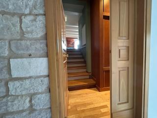 Modern Assisi-Centre Loft - 5