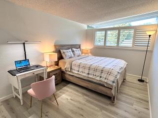 NEW cozy beautiful house with pool and hot tub - Fair Oaks - 5