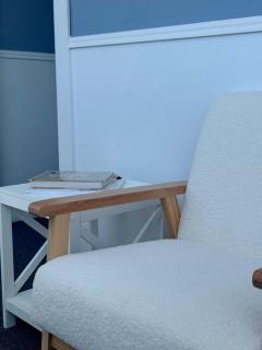 Penguin Paradise Beach House - Cooee - 6