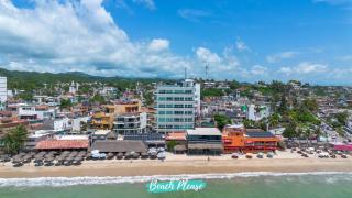 Risco - Downtown Bucerias Rooftop Pool & Beach Club - 0