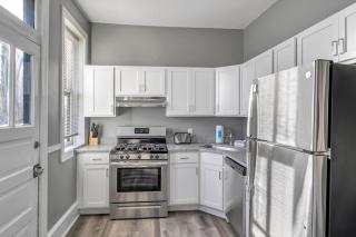 Beautiful Rehabbed Unit in Shaw Community 4228a - 6