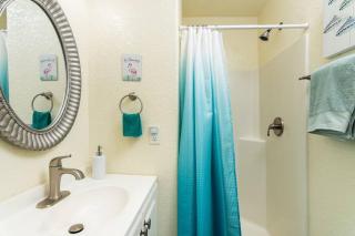 DayDreamBeliever Beach House -3 Bedrm - 6