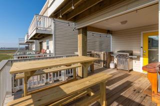 DayDreamBeliever Beach House -3 Bedrm - 2