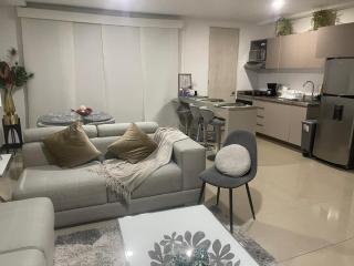 Best Location Buena vista Malls Apartment Atlantis Suites - La Mina - 1