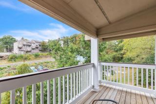 Grand Wood Suites - 3rd Floor Front Side Corner Penthouse Suite 304 - Nashville - 5