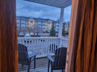 Country Retreat Horseshoe Valley - Shanty Bay - 9